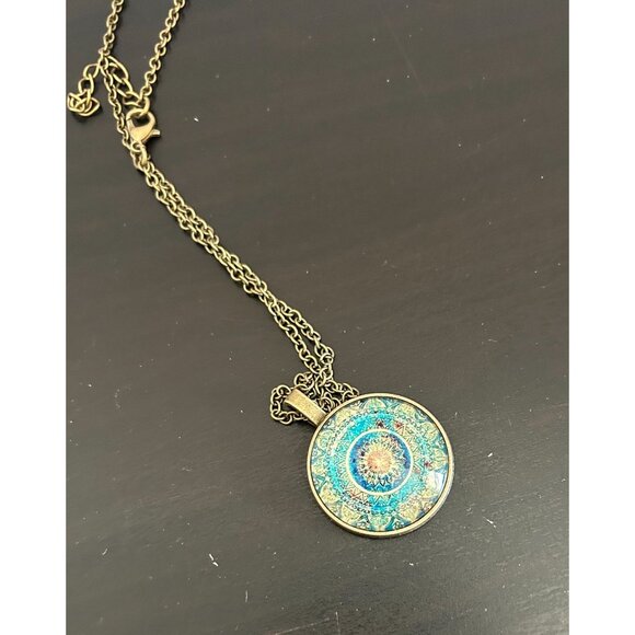 Kaleidoscope Pendant Chain Necklace Gold Tone Indian Mandala Om Hippy Buddhist - Picture 6 of 6